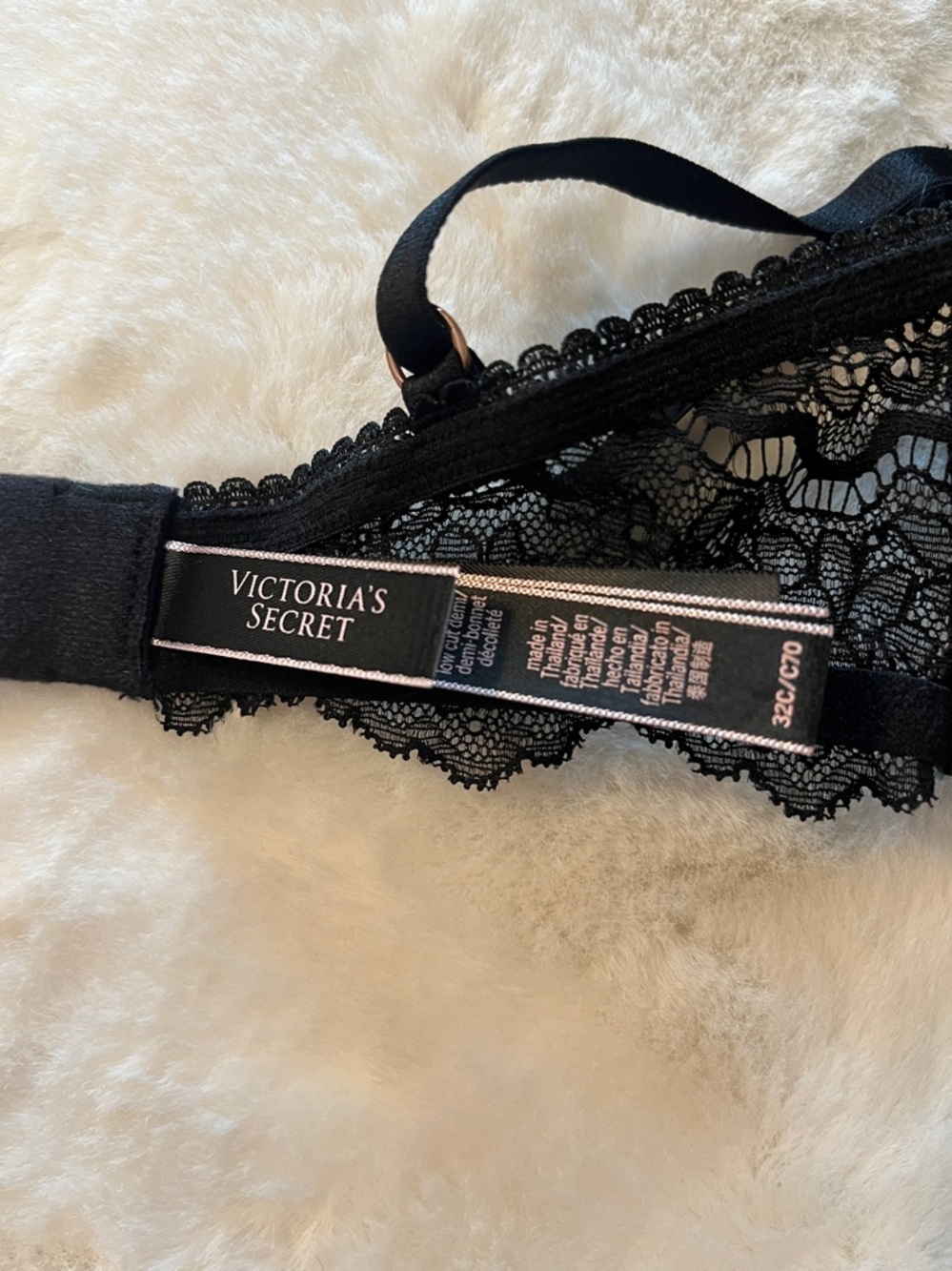 VICTORIA'S SECRET Dream Angels Unlined Applique Low Cut Demi Bra Size 32C - Picture 9 of 10